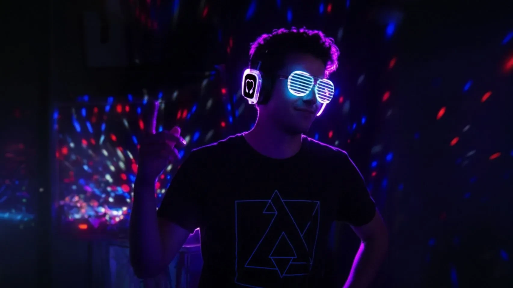 Silent Disco Express - glow in the dark after party